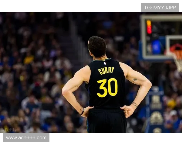 库里加速突破飞身上篮命中勇士领先尼克斯13分扩大优势成比赛焦点